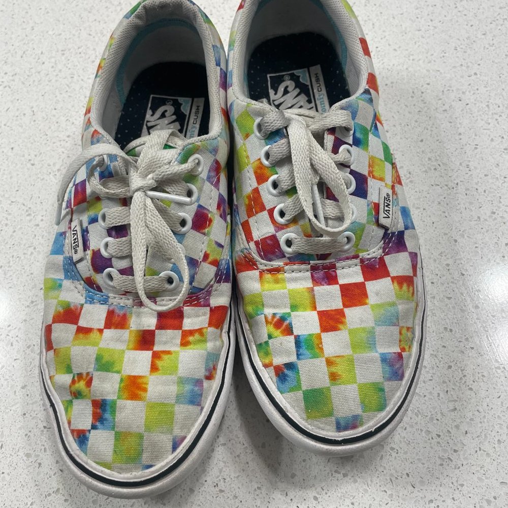 Vans Comfy Cush Size 6.5  Womens Checkered Rainbow- Step into colorful comfort!